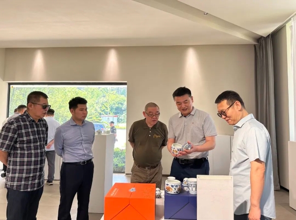 CFAC美院基地 清華大學美術學院與省數文集團、市城投集團強強聯手共繪文化創(chuàng)新新篇章