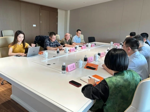 CFAC美院基地 清華大學美術學院與省數文集團、市城投集團強強聯手共繪文化創(chuàng)新新篇章
